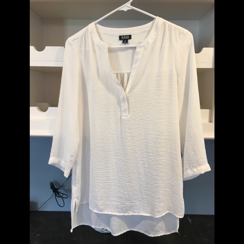 a.n.a. White 3/4 sleeve light top